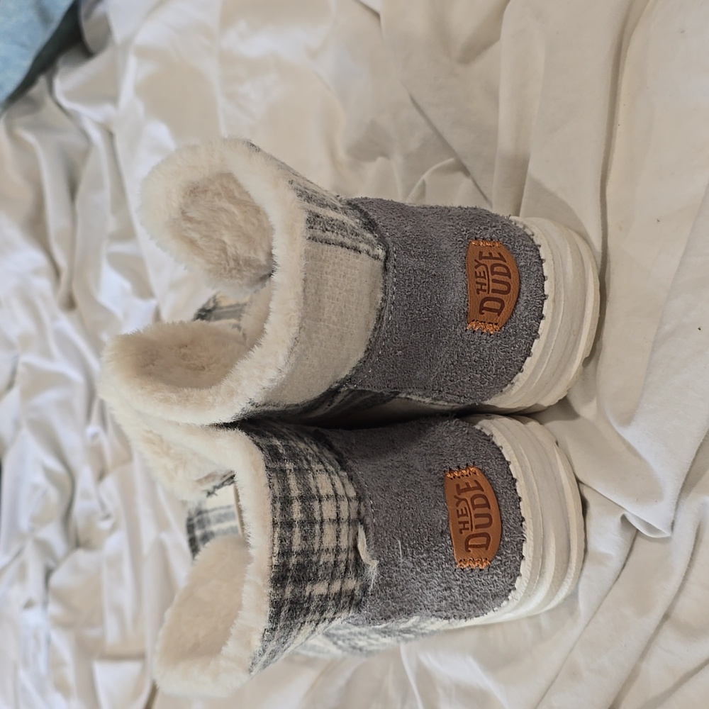 Hey Dude Wendy Fold Plaid - Picture 4 of 6